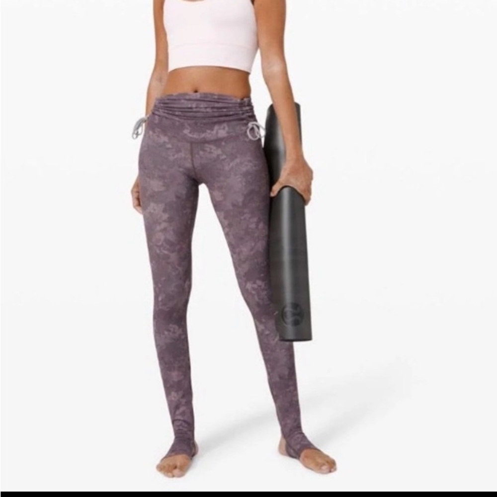 Lululemon Hug Your Core Super High Rise Reversible Leggings - Picture 2 of 16